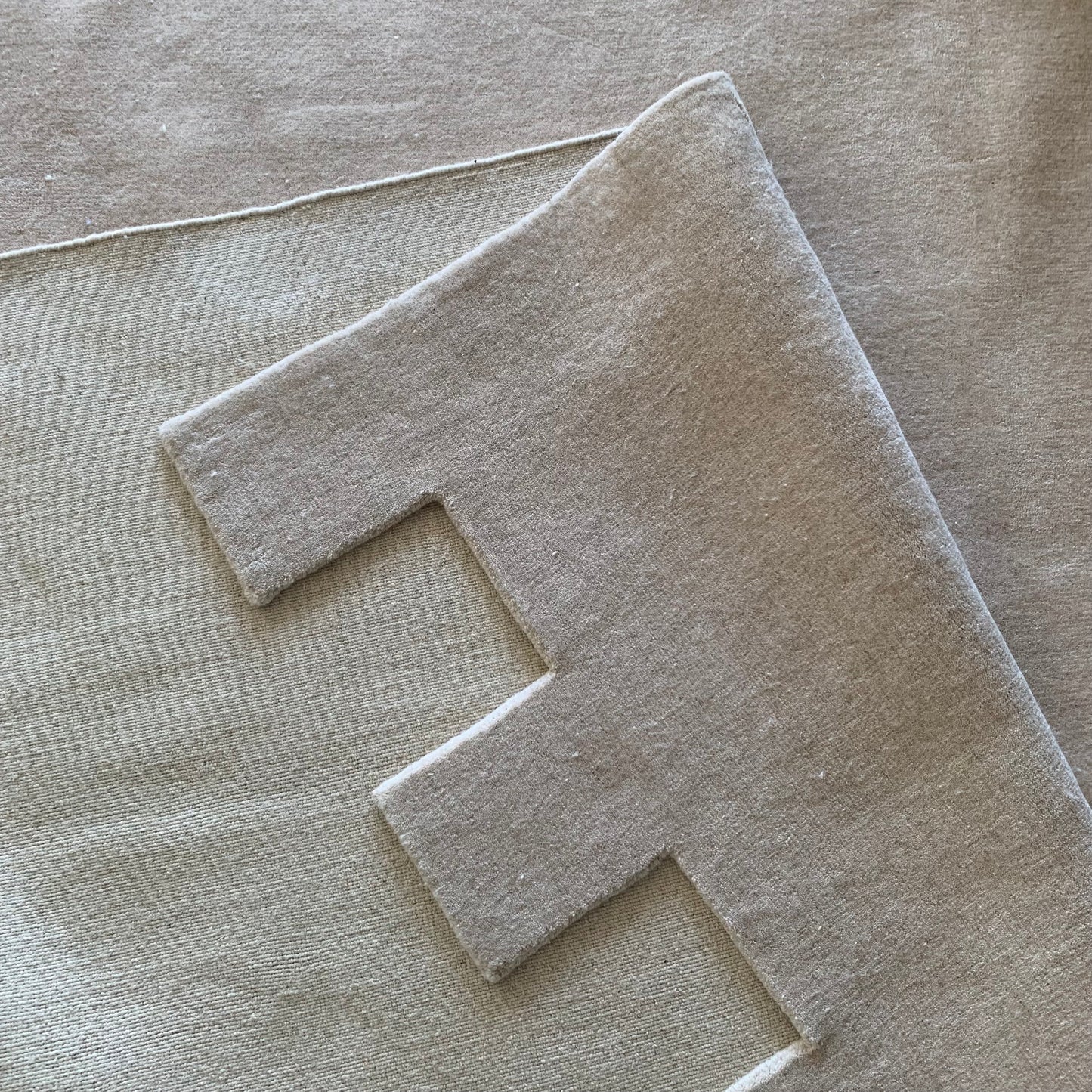 Rug ~ Dentil