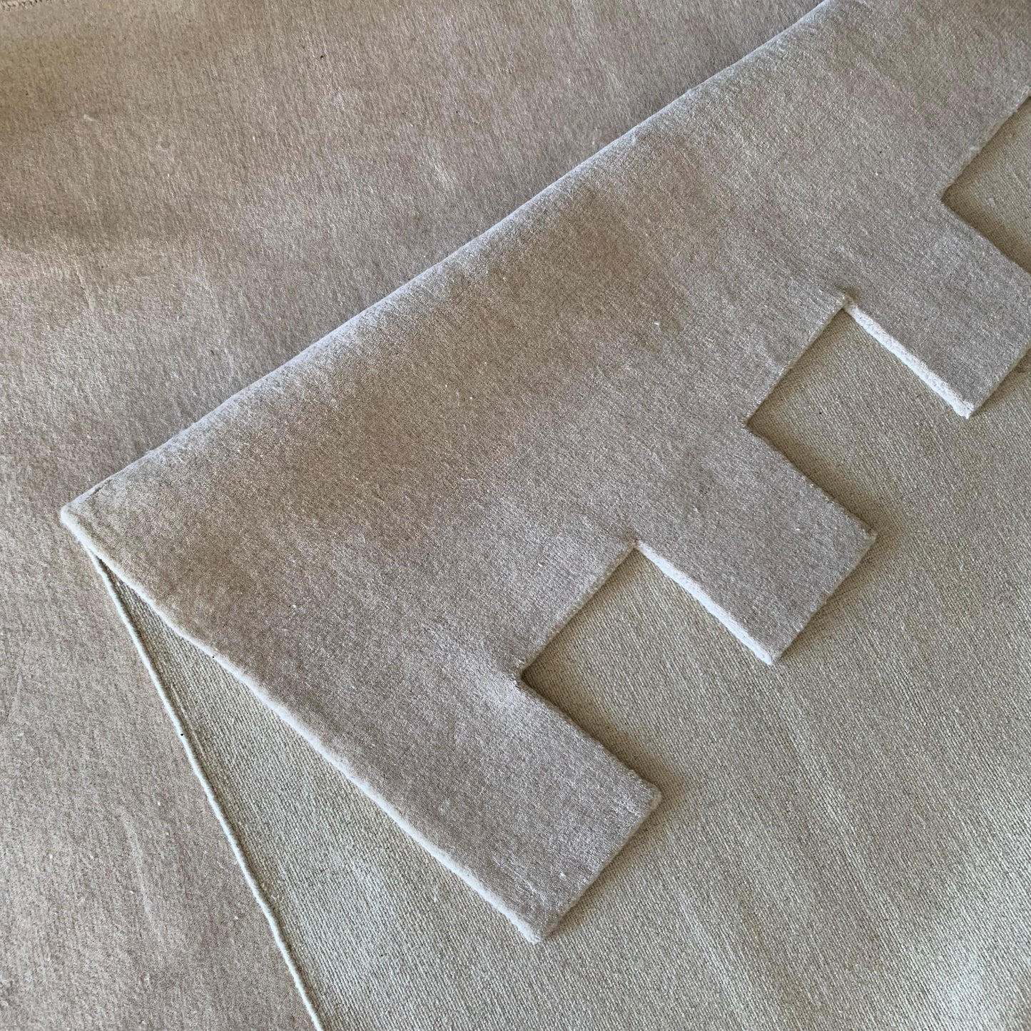Rug ~ Dentil