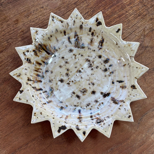 Sunburst Dish ~ Vintage Speckle