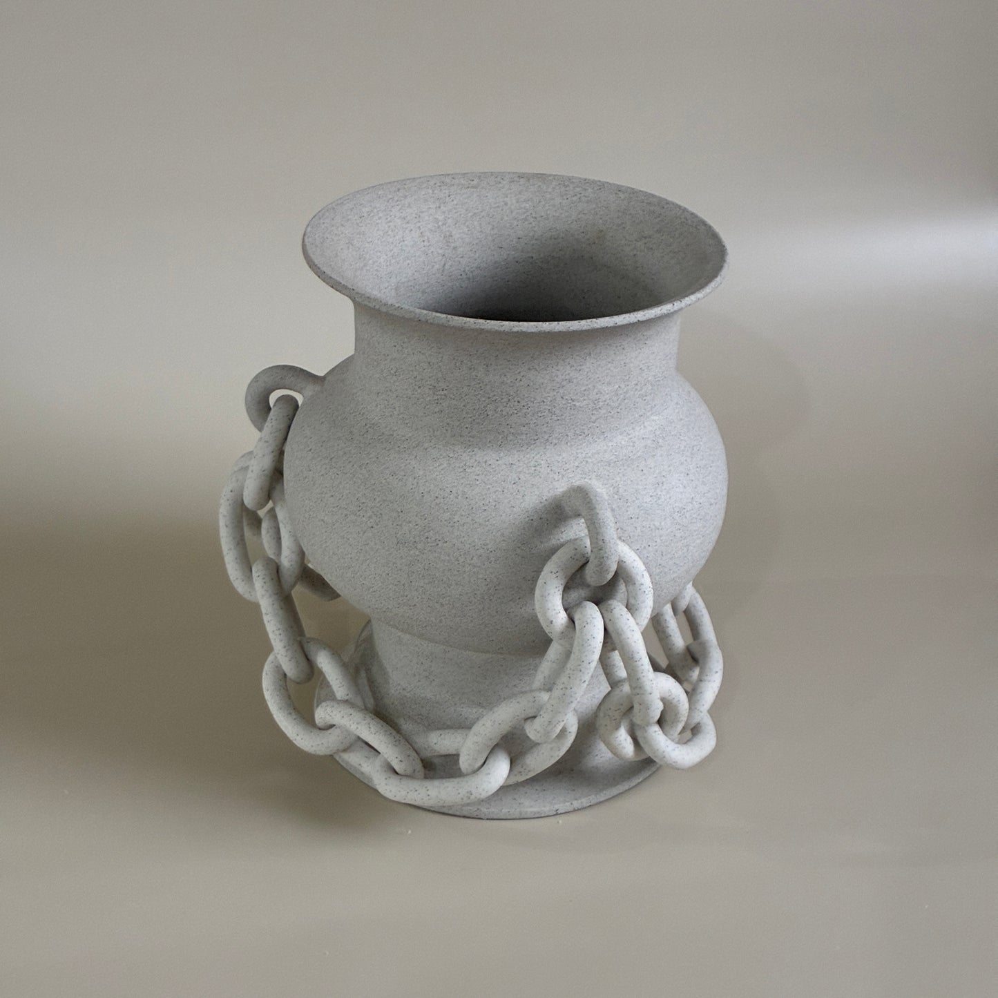 Chain Vase ~ Urn