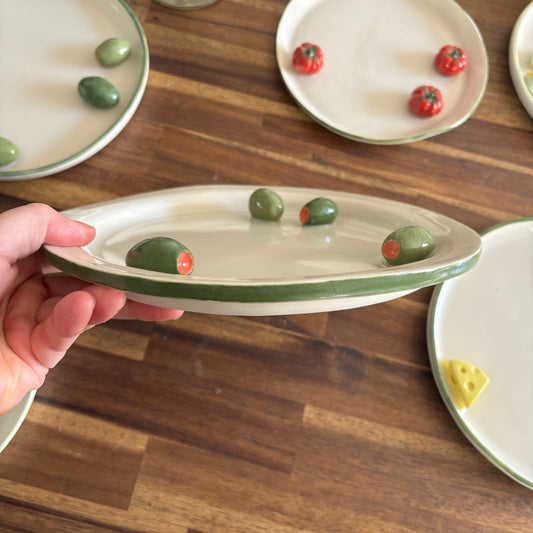 Trompe L'oeil Plate ~ Olive 23.5cm