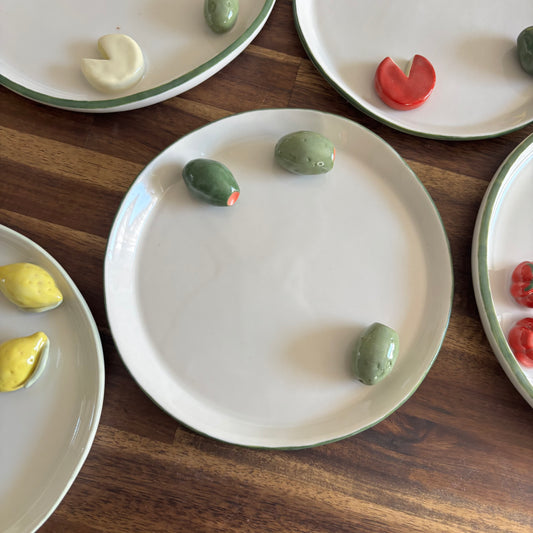Trompe L'oeil Plate ~ Olives 18cm