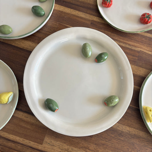 Trompe L'oeil Plate ~ Olive 23.5cm