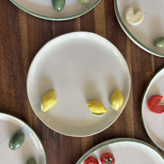 Trompe L'oeil Plate ~ Lemons 18cm