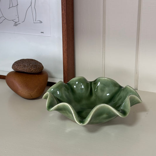 Dish Wave ~ Antique Green