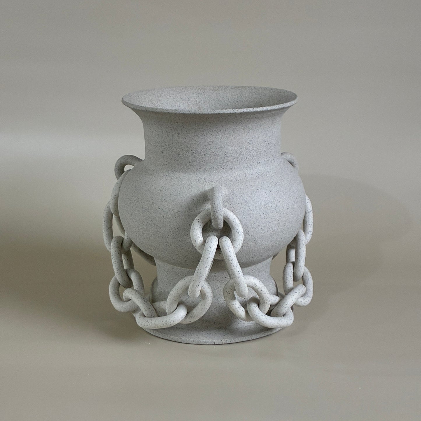 Chain Vase ~ Urn