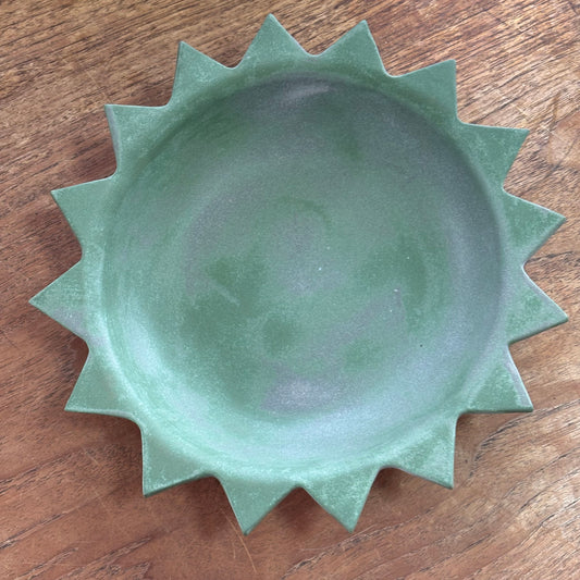 Sunburst Dish ~ Matte Green